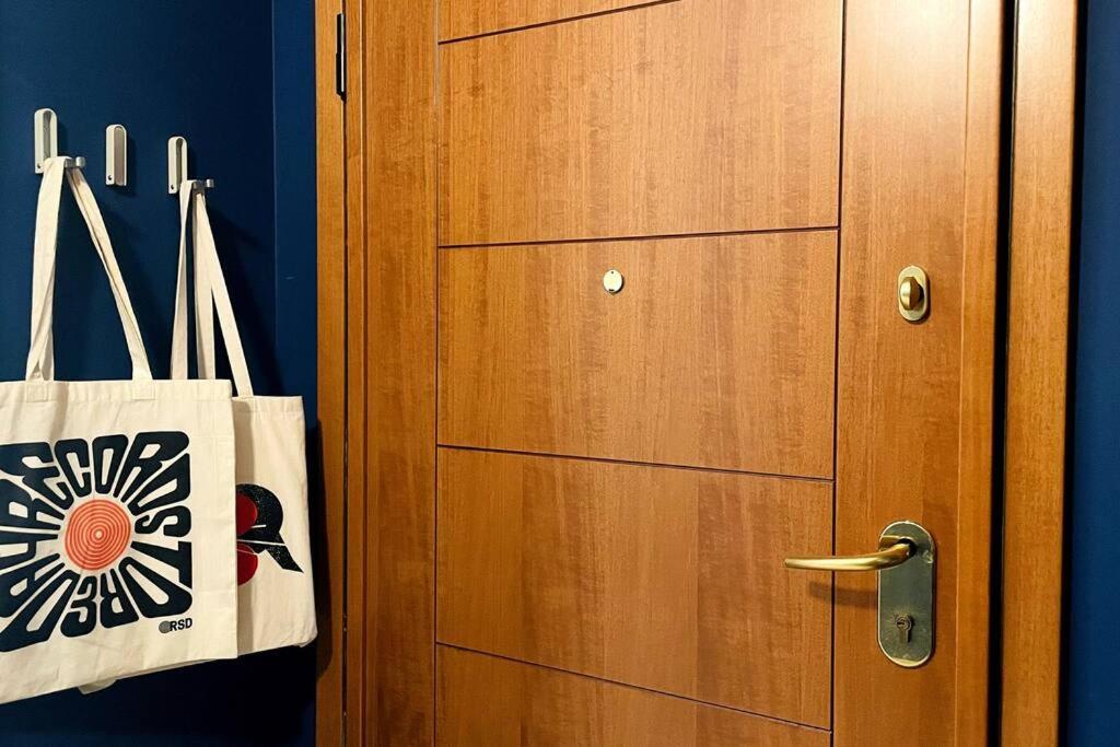 Апартаменты Cybele Apt Downtown Волос Экстерьер фото
