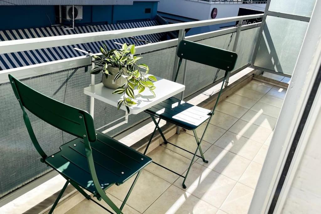 Апартаменты Cybele Apt Downtown Волос Экстерьер фото
