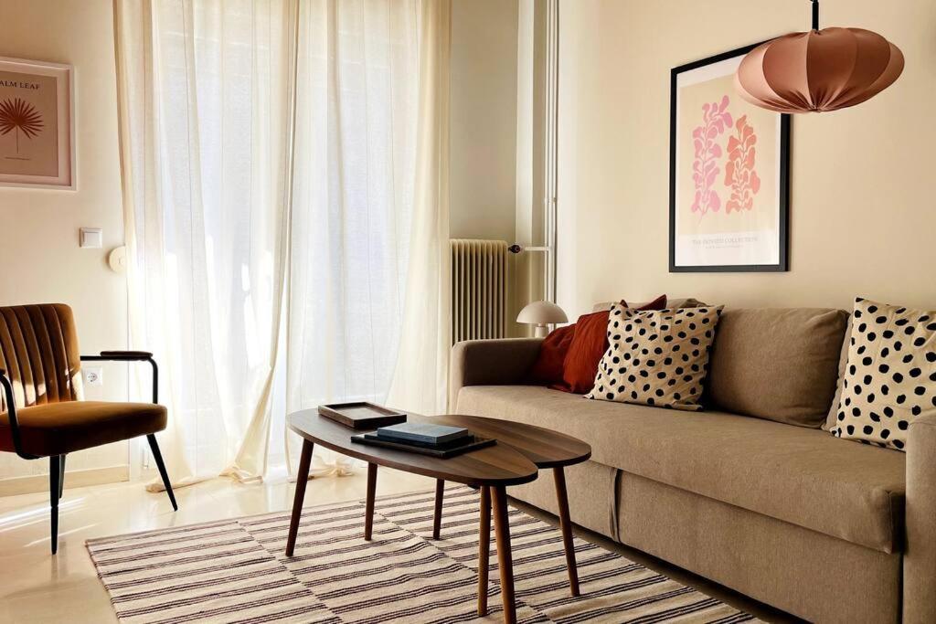 Апартаменты Cybele Apt Downtown Волос Экстерьер фото
